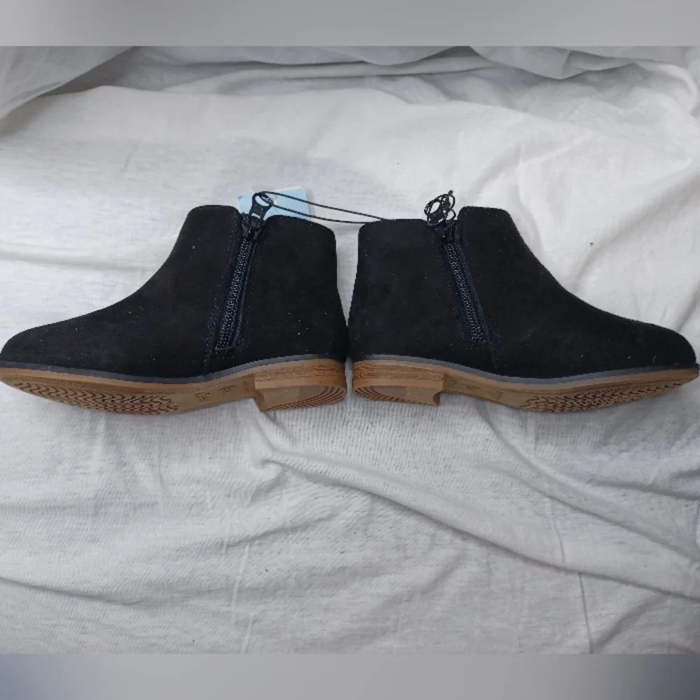 Cat & Jack Toodler Black Boots‎